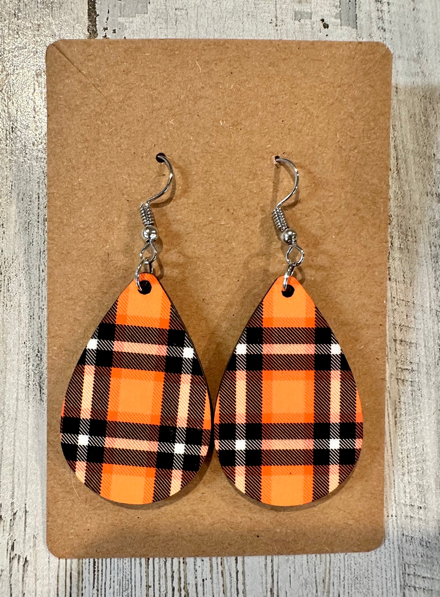 Fall teardrop earrings